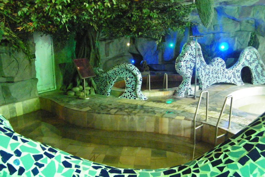 Beijing Jinlong Hotspring Hotel Ngoại thất bức ảnh
