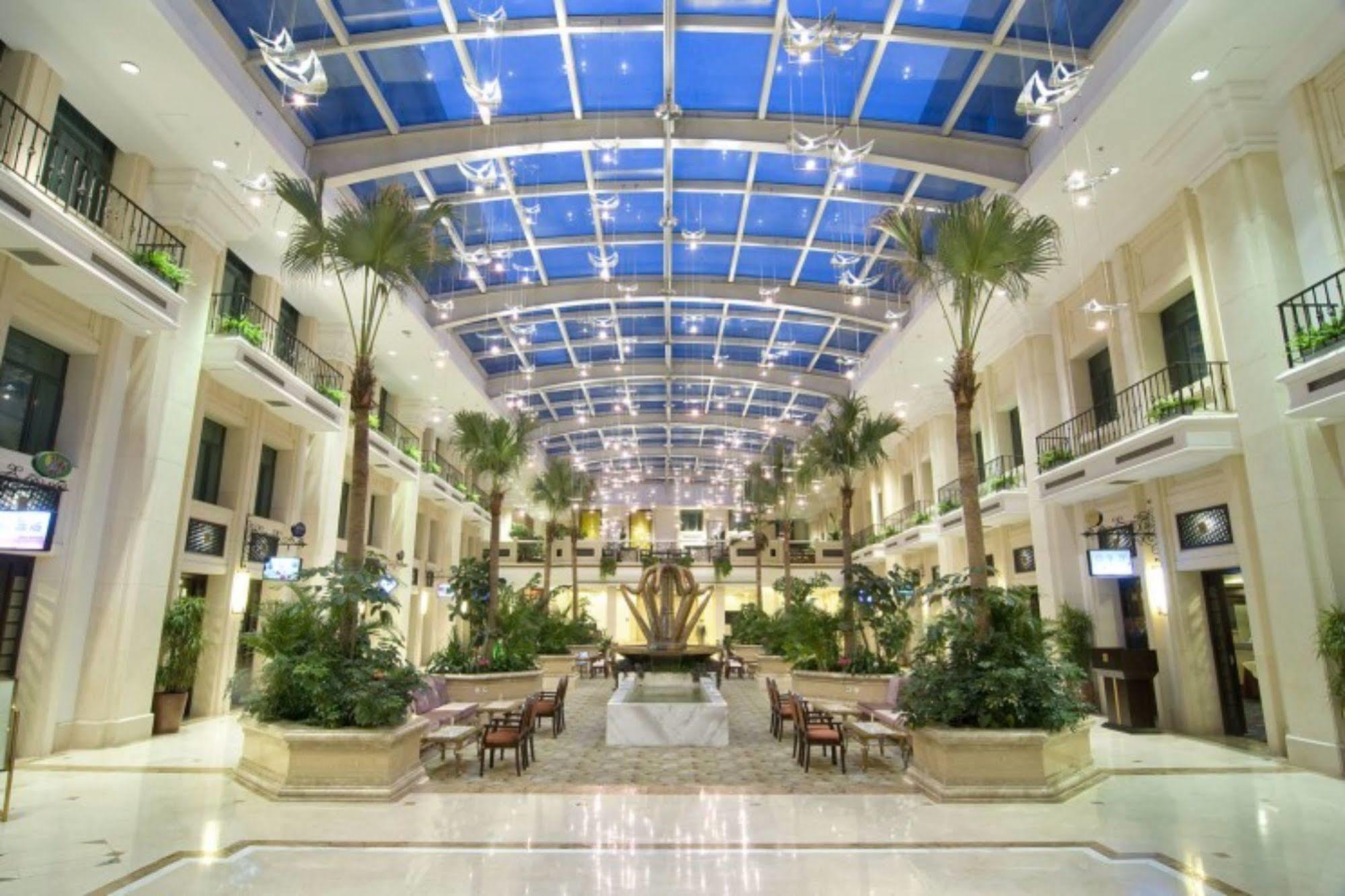 Beijing Jinlong Hotspring Hotel Ngoại thất bức ảnh